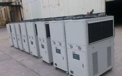 冷水機(jī)組制冷系統(tǒng)啟動(dòng)前的準(zhǔn)備